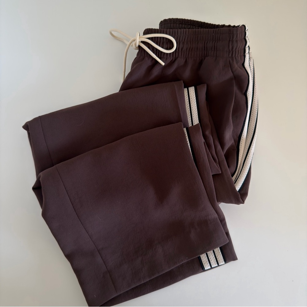 NWT- Wilfred Brown Wide-Leg Track Pants with Cream Side Stripe - Picture 3 of 8